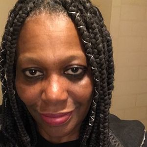 Meet your Posher, Louise